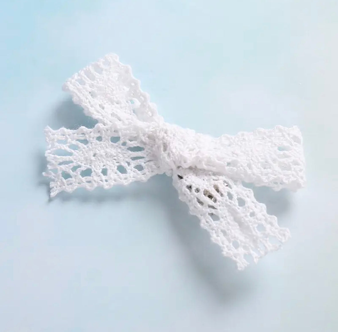 Small Lace Bow Clip (single)